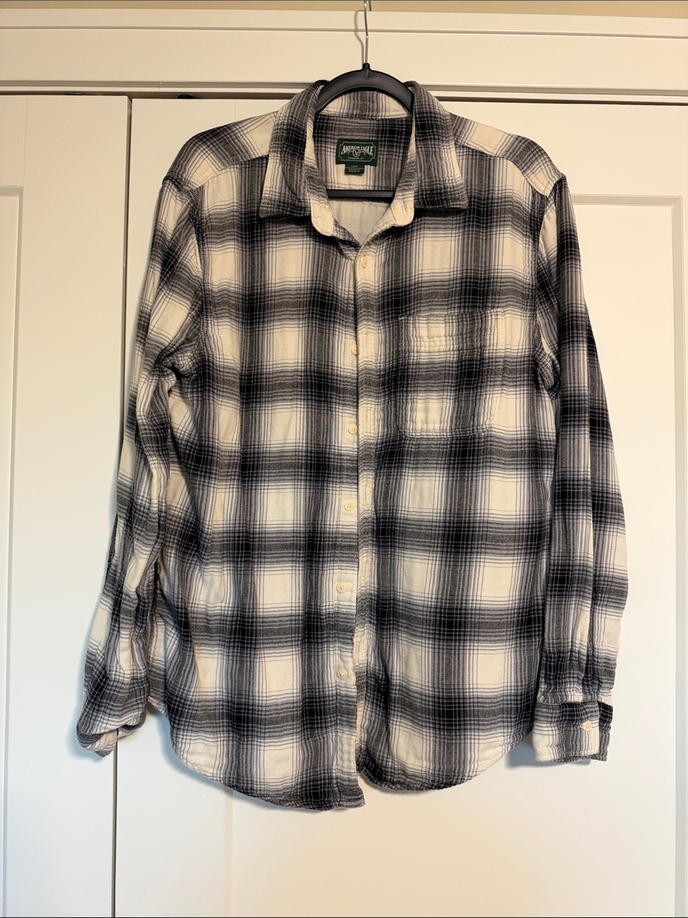 American Eagle Outfitters Men’s Black and White Plaid Button-Down Shirt